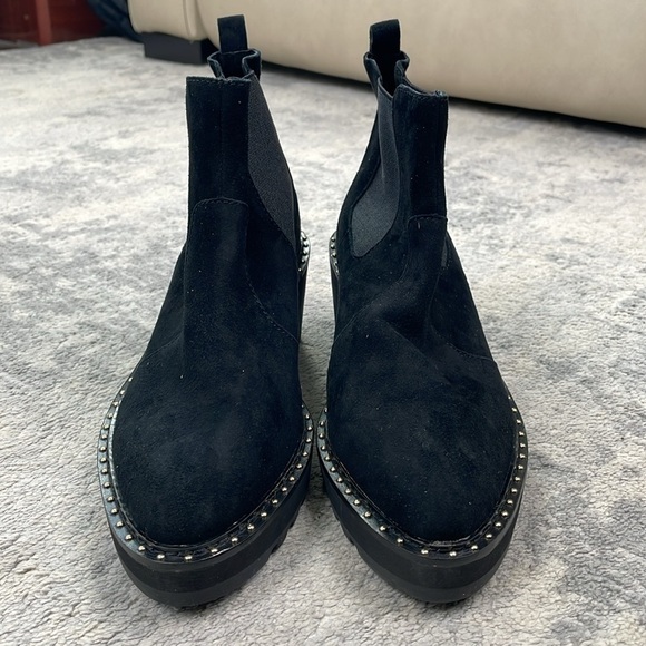 New Cecelia New York Gemma Slip On Low Wedge Boot All Black Suede Sz 7.5 - Picture 6 of 14